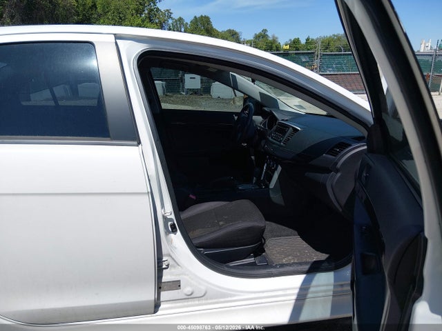 Mitsubishi Lancer Es