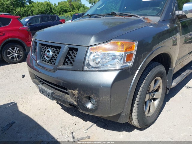 Nissan Armada Sv