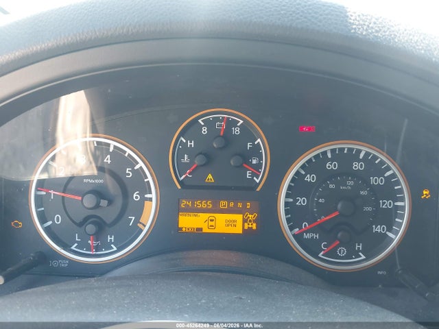 Nissan Armada Sv