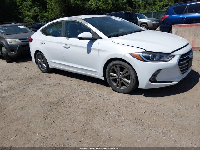 Salvage Hyundai ELANTRA Image