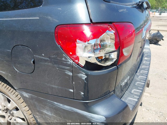 Toyota Sequoia Platinum 5.7l V8