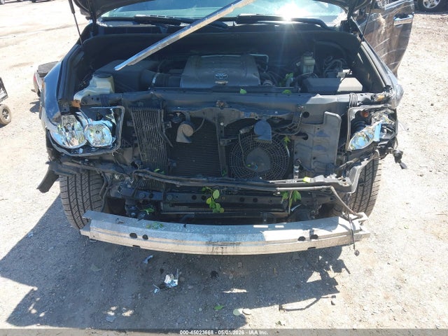 Toyota Sequoia Platinum 5.7l V8