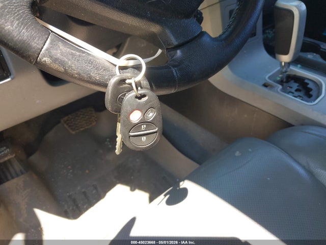 Toyota Sequoia Platinum 5.7l V8