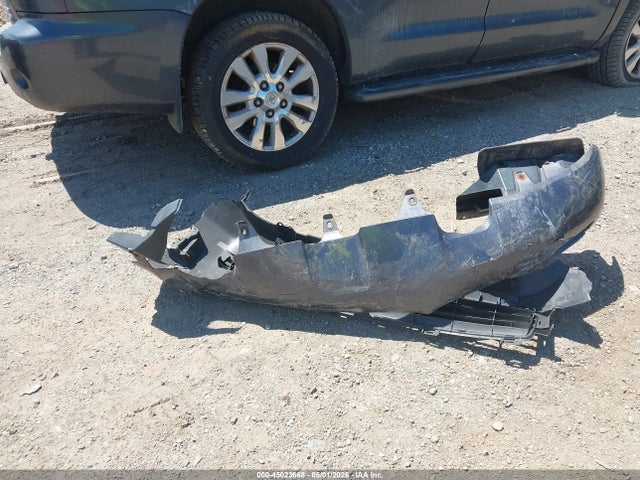 Toyota Sequoia Platinum 5.7l V8