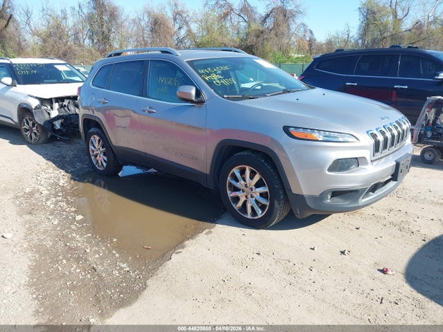 Salvage Jeep Cherokee Image