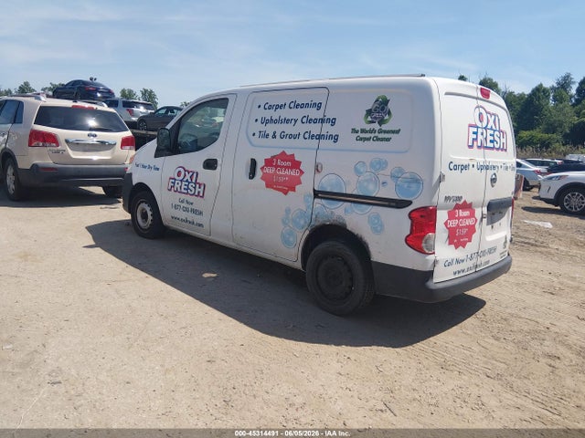 Nissan Nv