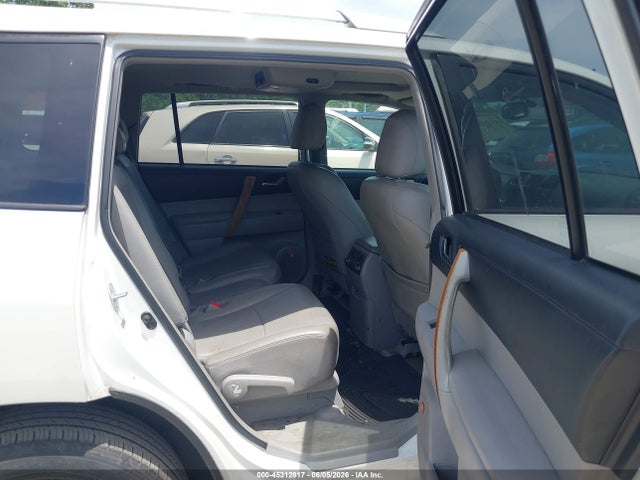 Toyota Highlander Limited V6