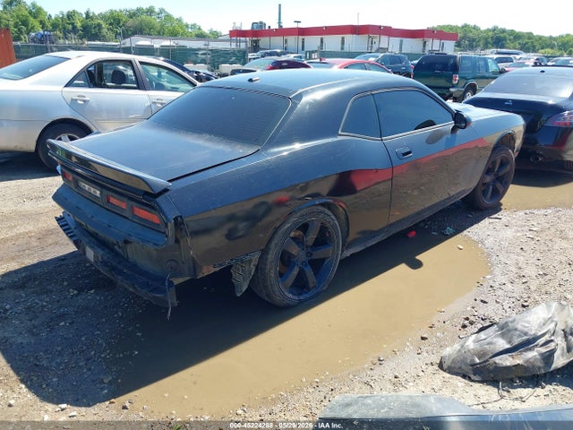 Dodge Challenger Se