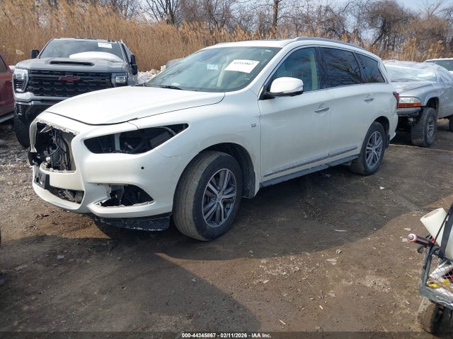 INFINITI Qx Luxe Awd