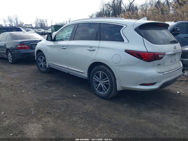 INFINITI Qx Luxe Awd