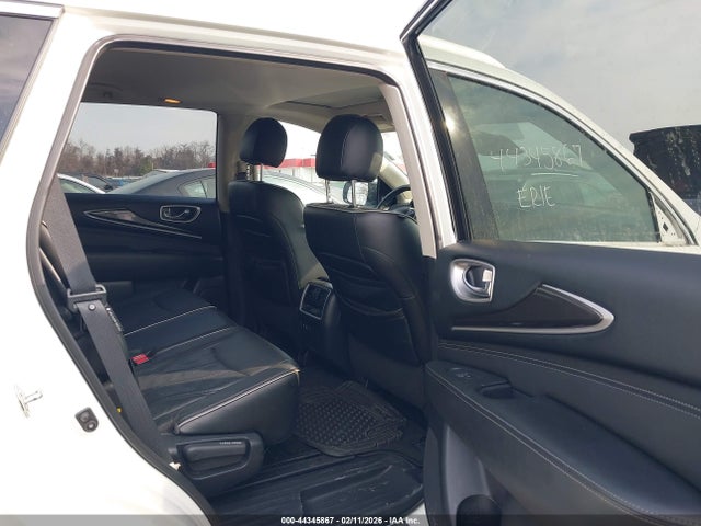 INFINITI Qx Luxe Awd