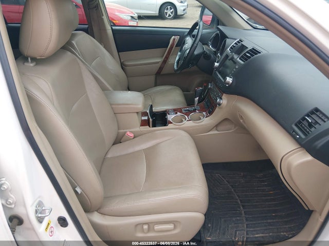 Toyota Highlander Limited V6