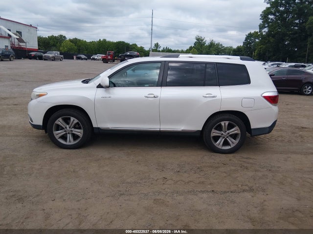 Toyota Highlander Limited V6