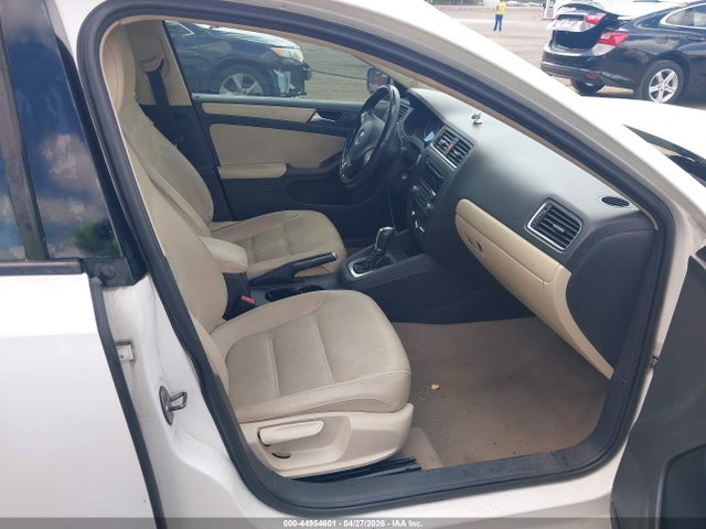 Volkswagen Jetta 2.5l Se