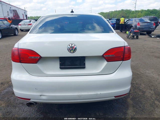Volkswagen Jetta 2.5l Se