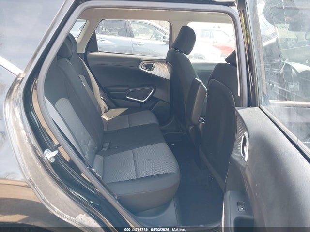Kia Soul Lx