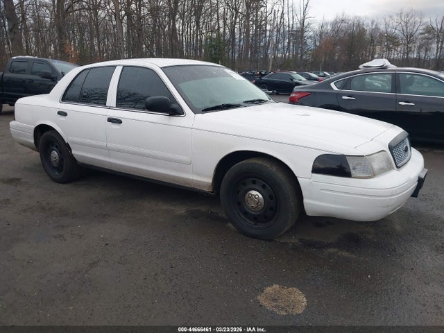 Salvage Ford Crown Victoria Image