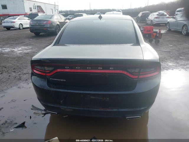 Dodge Charger Sxt