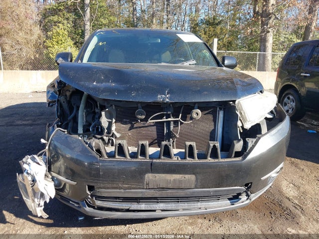 Toyota Highlander Base V6
