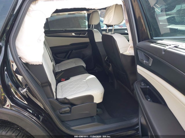 Volkswagen Atlas 2.0t Sel Premium R-line