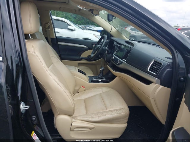Toyota Highlander Xle V6