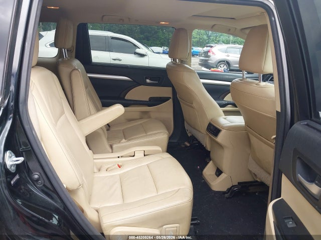 Toyota Highlander Xle V6