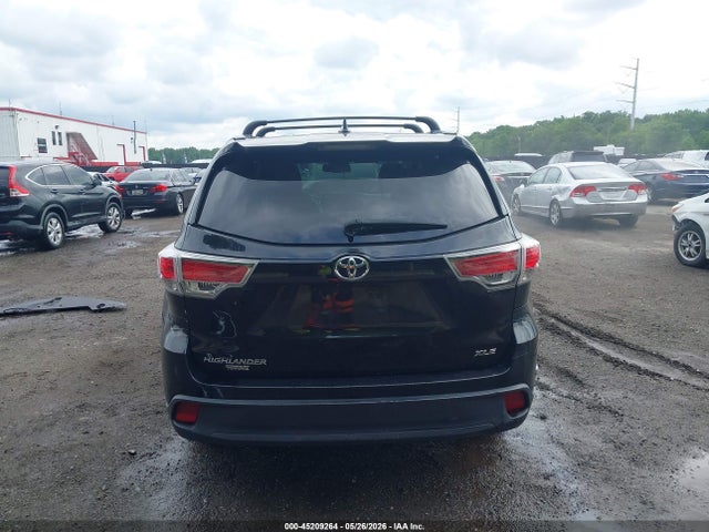 Toyota Highlander Xle V6