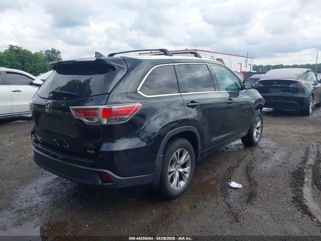 Toyota Highlander Xle V6