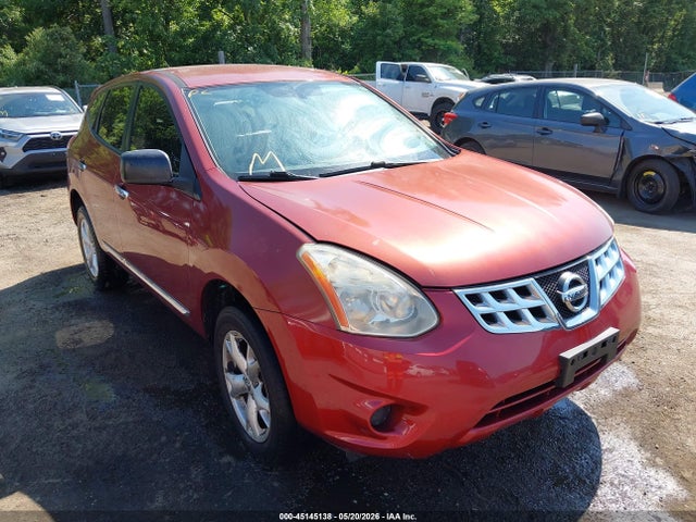 Salvage Nissan Rogue Image