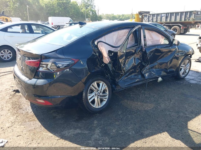 Hyundai ELANTRA Sel
