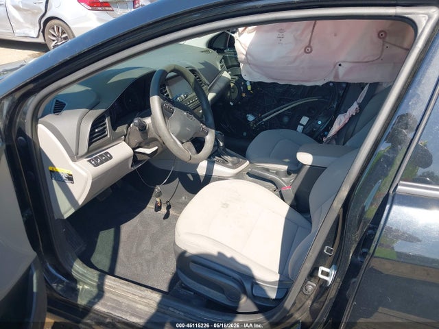 Hyundai ELANTRA Sel