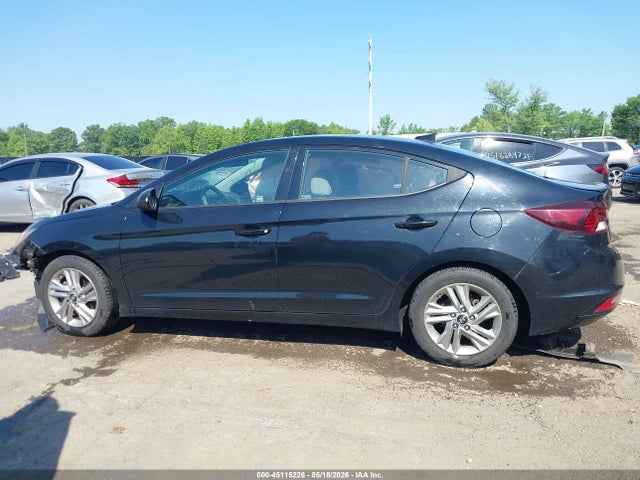 Hyundai ELANTRA Sel