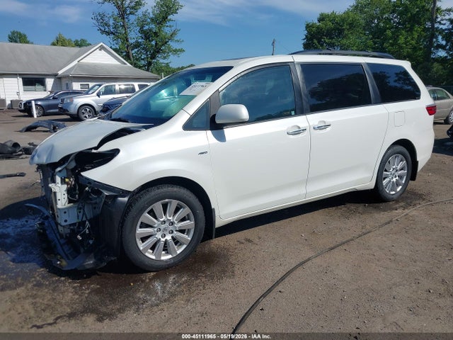 Toyota Sienna Xle Premium 7 Passenger