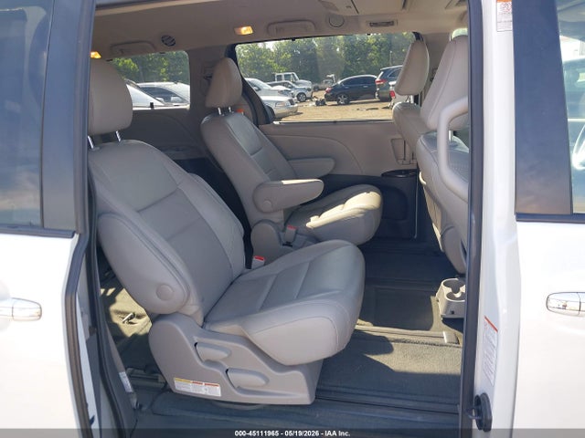 Toyota Sienna Xle Premium 7 Passenger