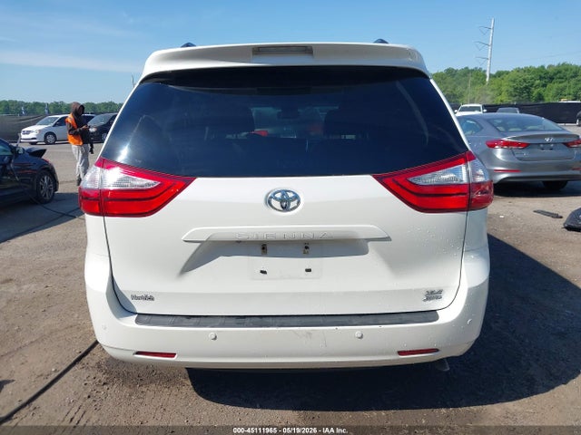Toyota Sienna Xle Premium 7 Passenger