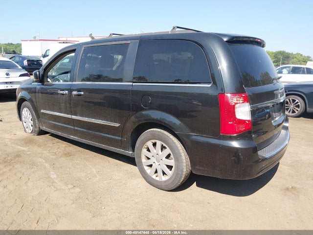 Chrysler Town & Country Touring