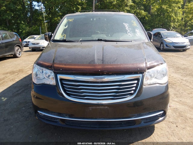 Chrysler Town & Country Touring