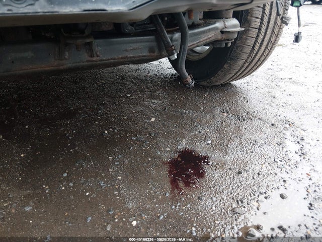 Toyota Highlander Base V6