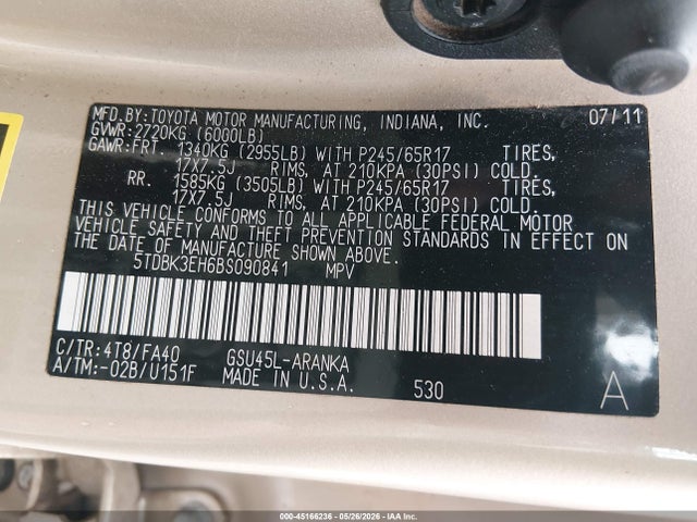 Toyota Highlander Base V6