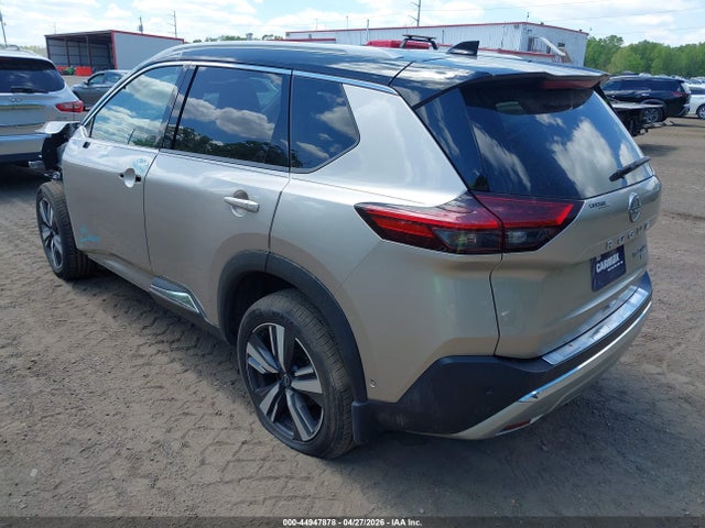 Nissan Rogue Platinum Intelligent Awd