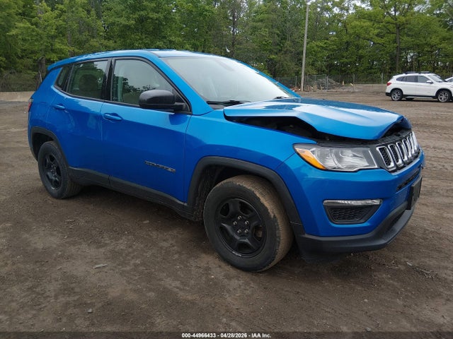 Salvage Jeep Compass Image