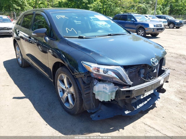 Salvage Toyota Venza Image