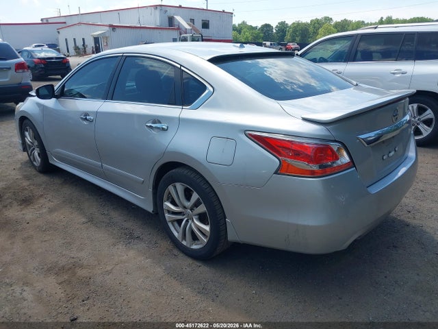 Nissan Altima 2.5 Sv