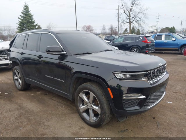 Salvage Jeep Grand Cherokee Image