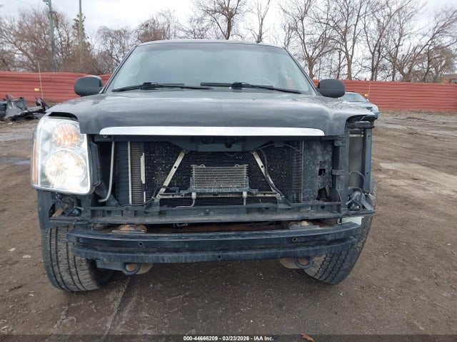 GMC Yukon Denali