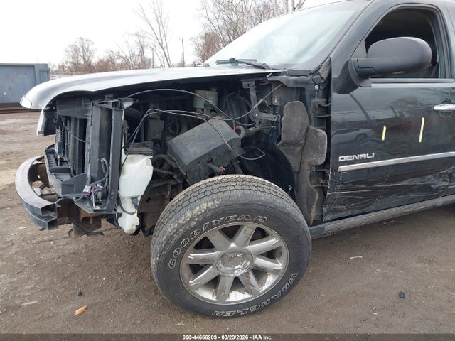 GMC Yukon Denali