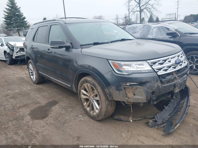 Salvage Ford Explorer Image