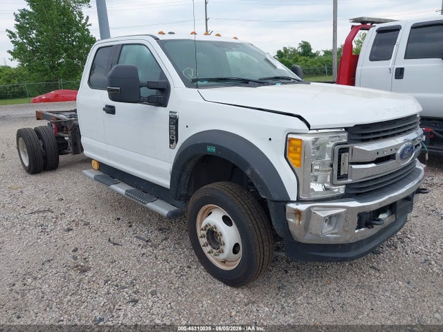 Salvage Ford F-550 Image