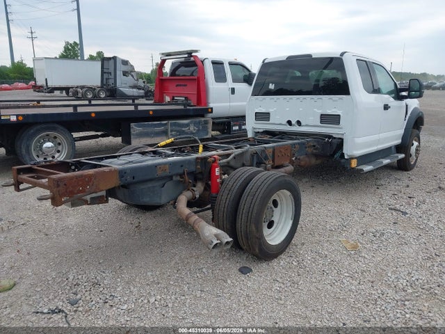 Ford F-550 Xlt