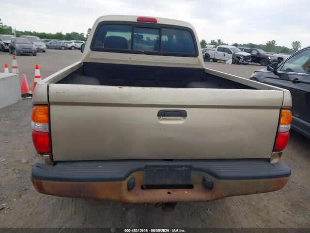 Toyota Tacoma Base V6